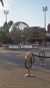 Universal citywalk globe 2018